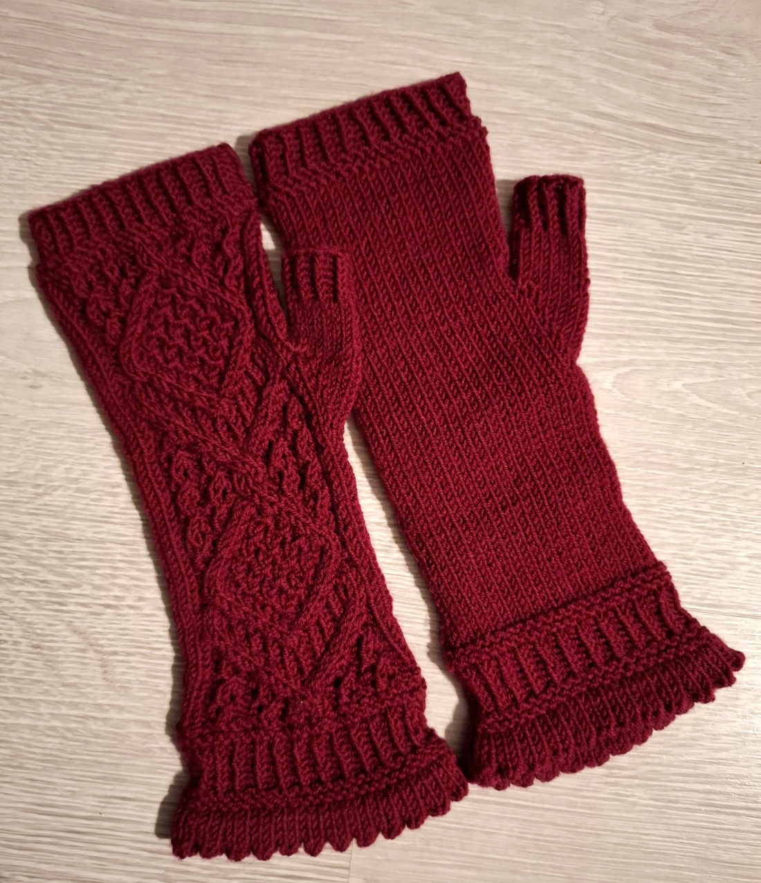 Mănuși lungi fără degete tricotate manual din fir cu lână - îmbrăcăminte și modă - eșarfe, pălării, fularuri - mănușă - Artynos.ro