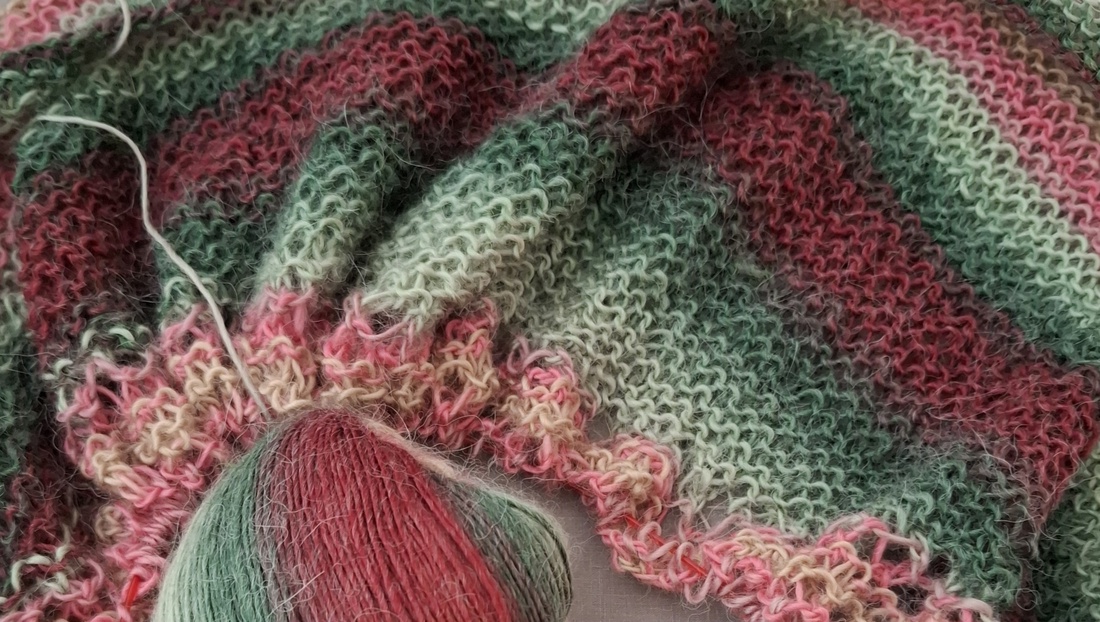 Șal tricotat manual din fir cu alpaca Stylish Green - îmbrăcăminte și modă - eșarfe, pălării, fularuri - șaluri - Artynos.ro