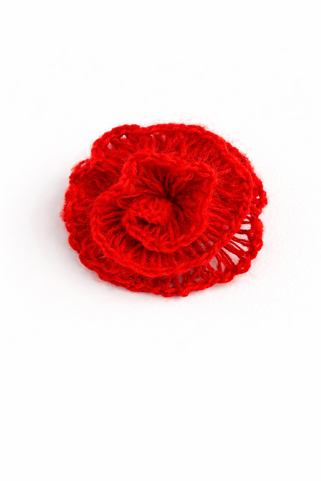 Broșă-Mărțișor croșetată manual Trandafir - bijuterii - broșe - Artynos.ro