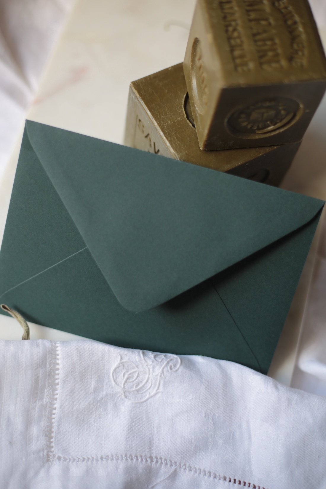 Sötétzöld boríték - C6 - 25 DB - accesorii nuntă - invitații și felicitări de nuntă - invitații nuntă - Artynos.ro