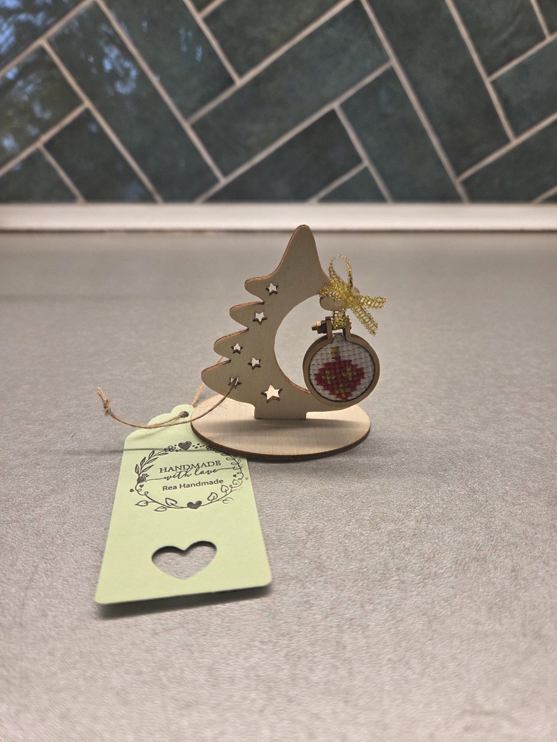 Donație de bani pentru pomul de Crăciun - crăciun - decorațiuni de crăciun de casă - decor pentru masă de crăciun - Artynos.ro