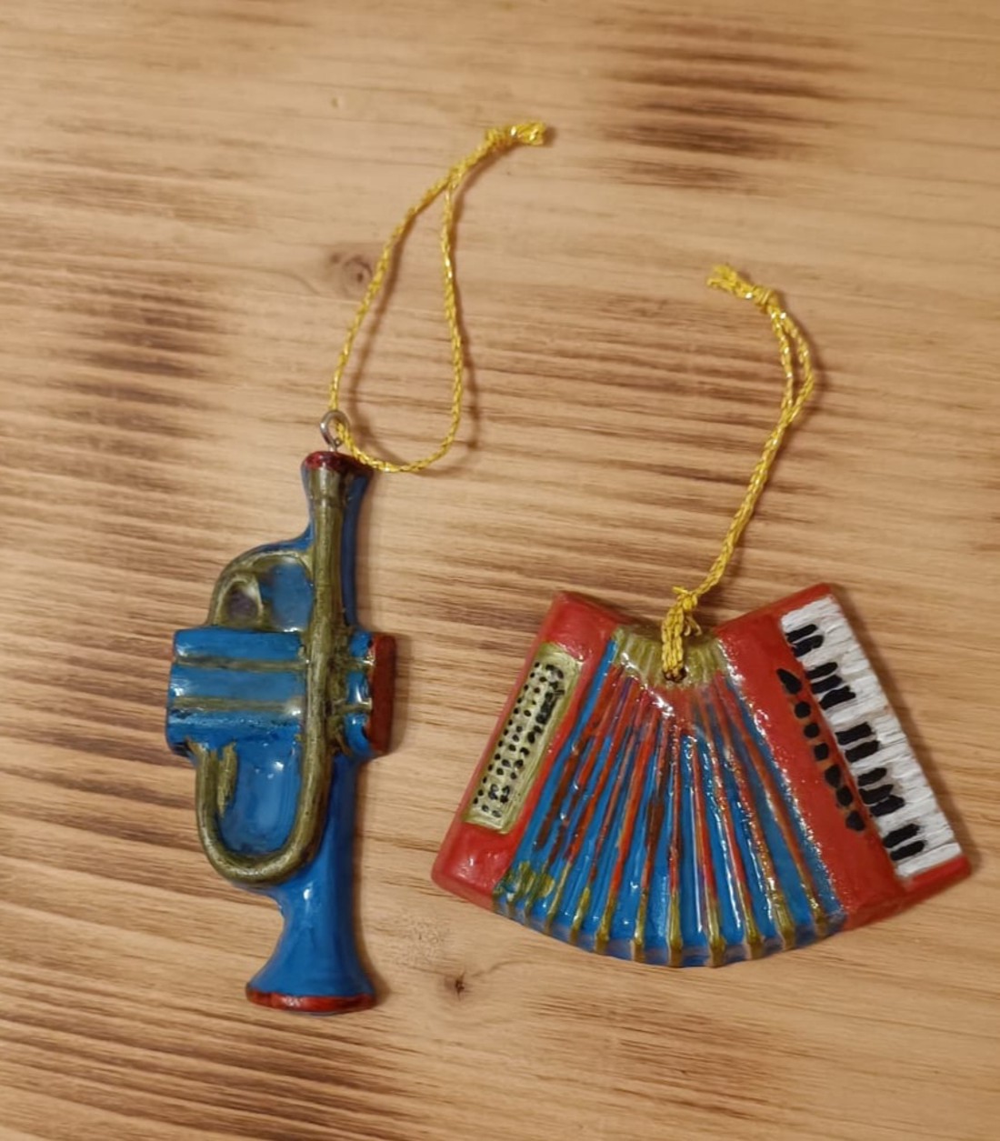 Ornamente de Crăciun realizate din ipsos. Decorațiuni retro. Stil vintage. Set din 2 piese -  - Artynos.ro