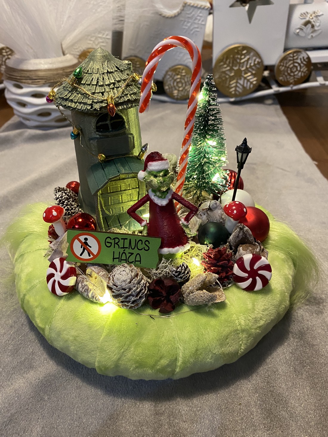 Masa de Crăciun Grinch dis -  - Artynos.ro