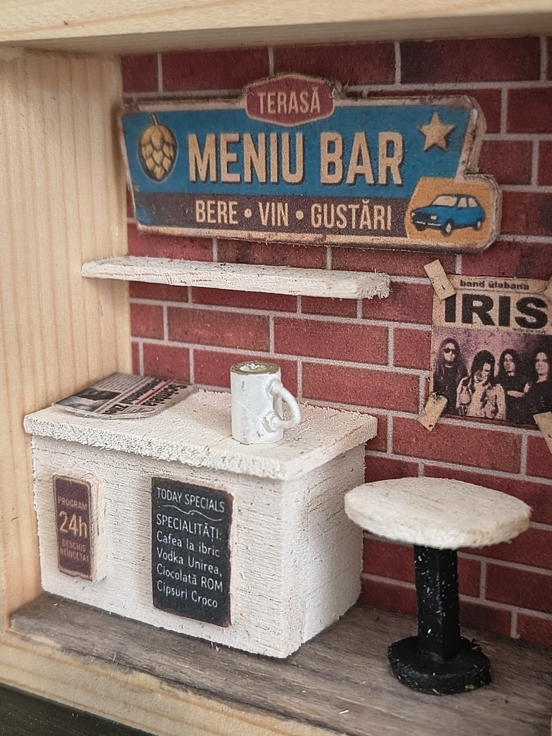 Dioramă miniatură Bar Retro Scînteia si Iris - accesorii nuntă - materiale decor pentru nuntă - decorațiuni pentru masa de nuntă  - Artynos.ro