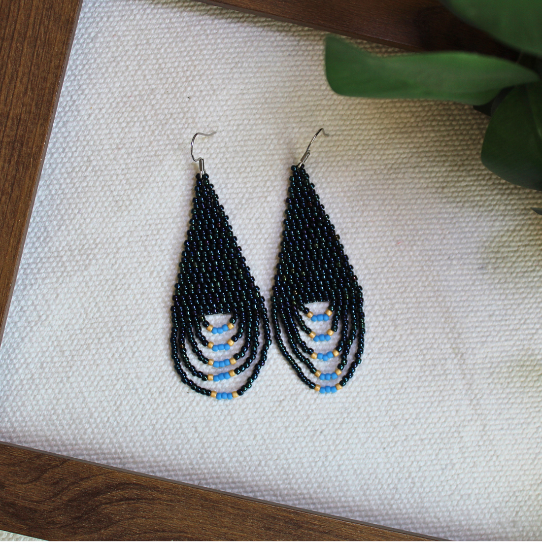 Cercei Nyx - bijuterii - cercei - cercei din mărgele - Artynos.ro