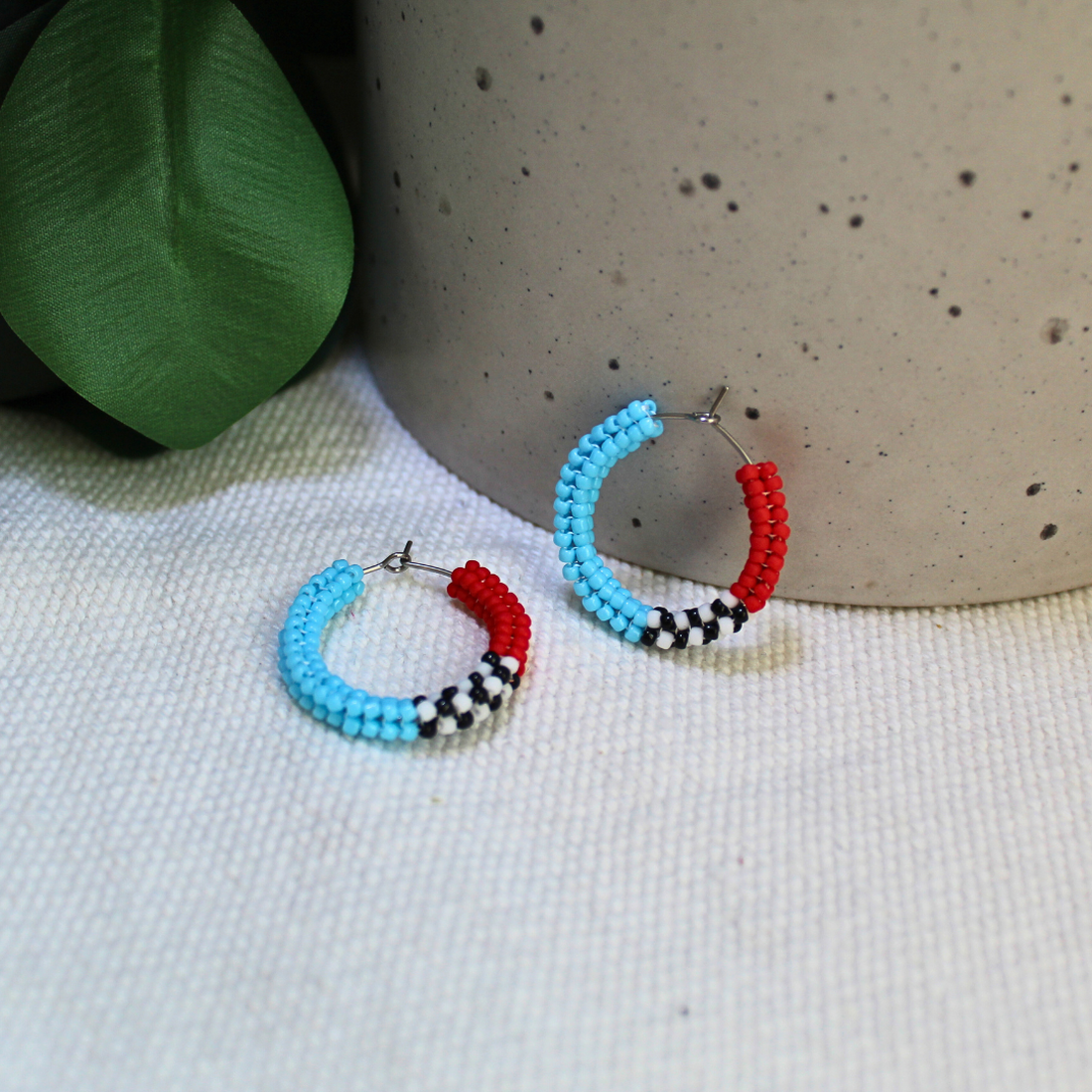 Cercei Loop - Albastru/Roșu - bijuterii - cercei - cercei hoops - Artynos.ro