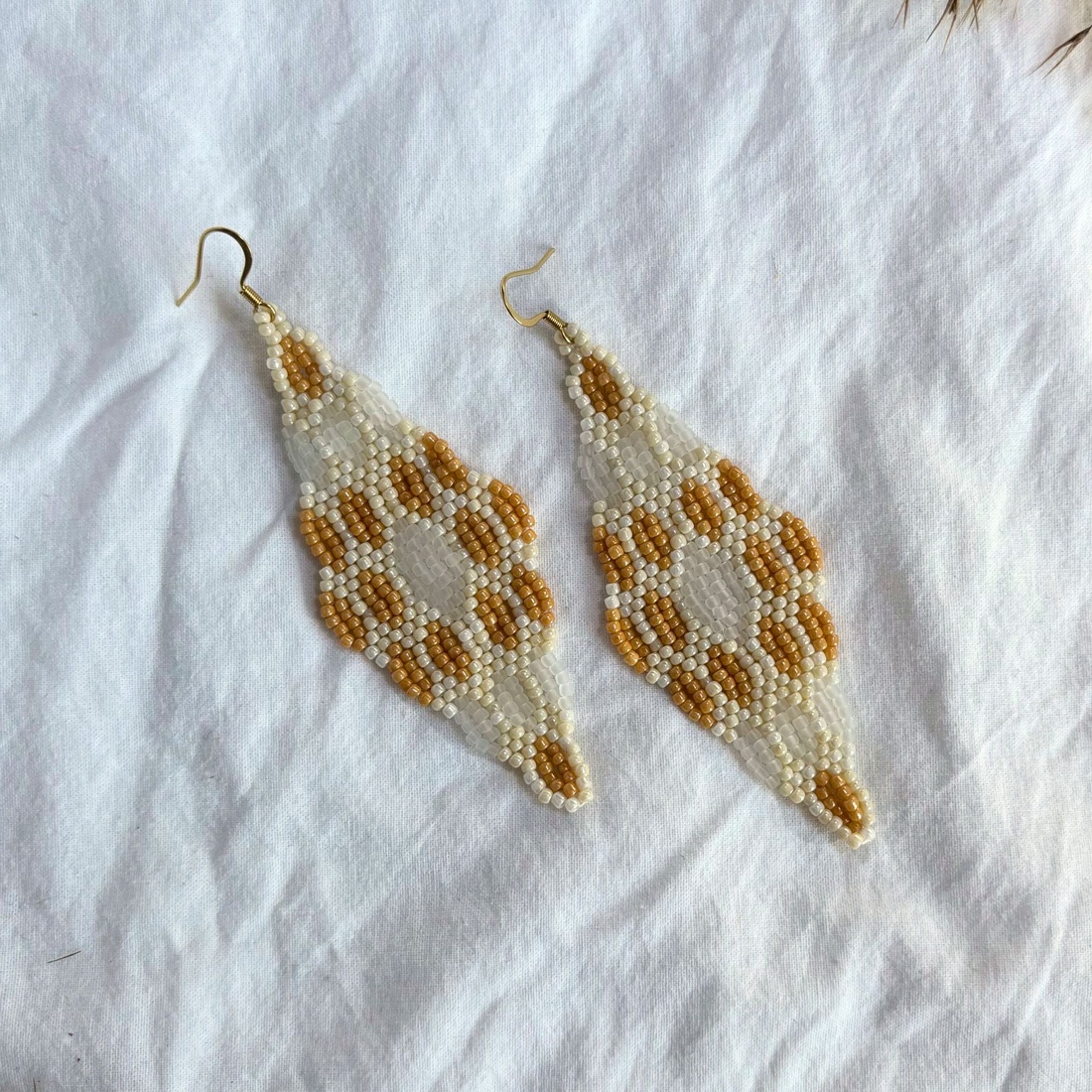 Cercei Vivelle - Caramel - bijuterii - cercei - cercei din mărgele - Artynos.ro