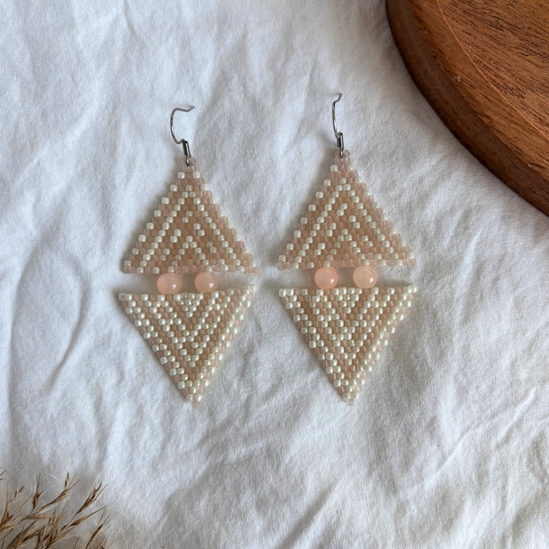 Cercei Mirra - Roz - bijuterii - cercei - cercei din mărgele - Artynos.ro
