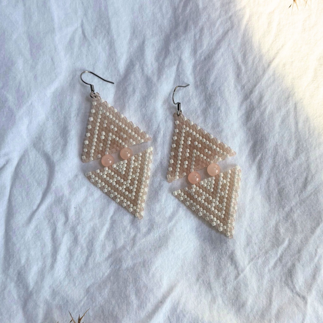 Cercei Mirra - Roz - bijuterii - cercei - cercei din mărgele - Artynos.ro