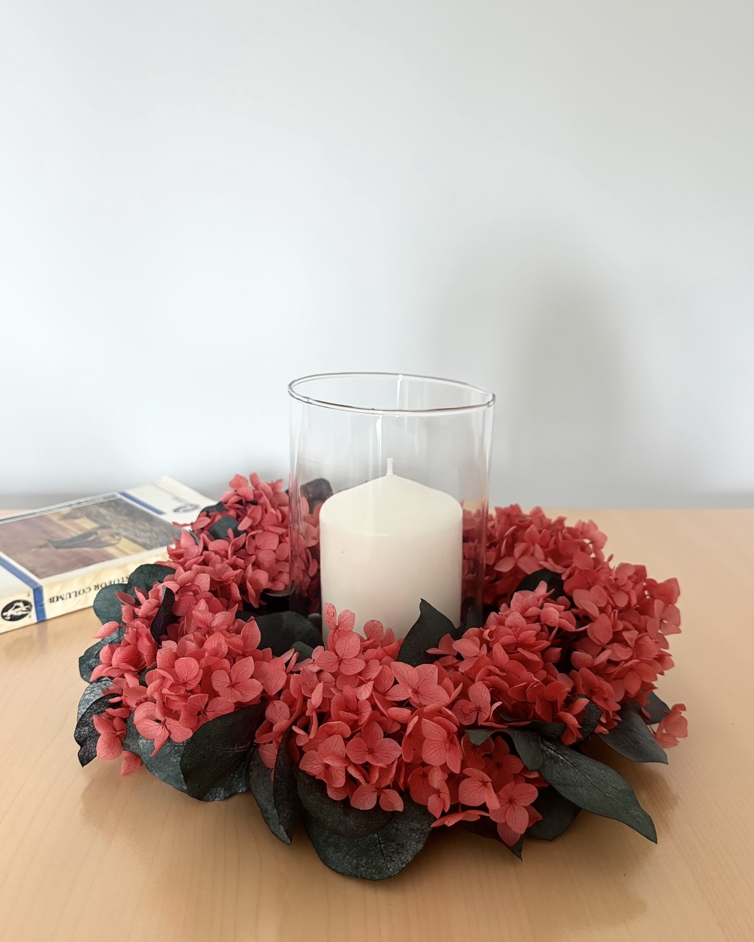 Coronita decorativa - Scarlet Bloom - casă & stil de viață - decorațiuni de casă - accesorii florale - coronițe decor - Artynos.ro