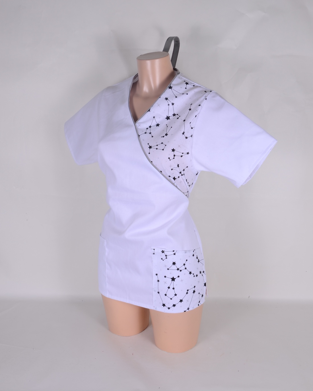 Zodiac Tunică și halat de lucru pentru sectorul medical și cel al frumuseții - îmbrăcăminte și modă - haine damă - tunică - Artynos.ro