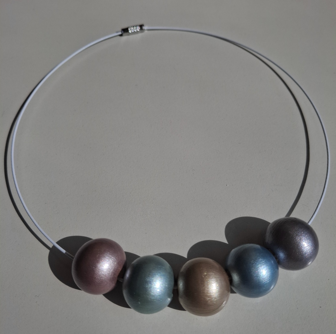 Colier handmade multicolor - bijuterii - coliere - coliere din mărgele - Artynos.ro