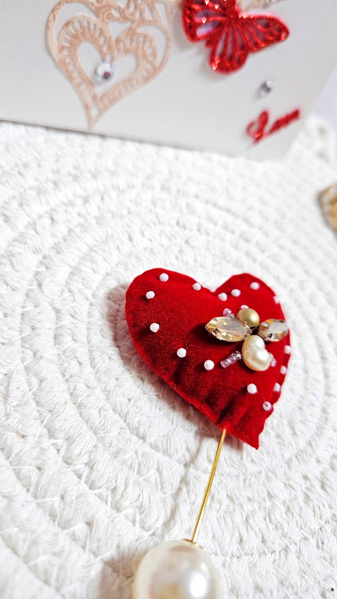 Brosa Inima Catifea  - bijuterii - broșe - Artynos.ro