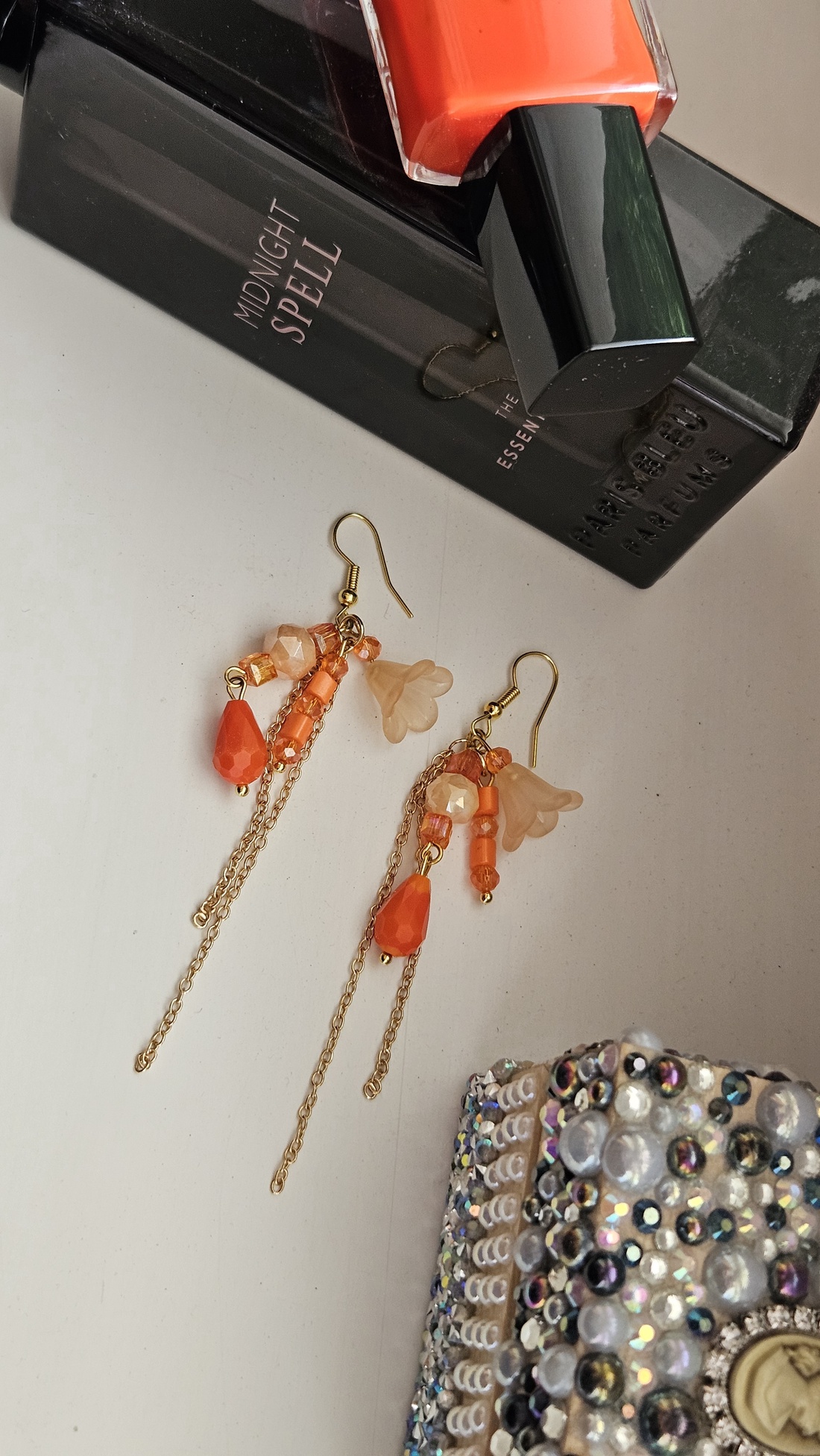 Cercei portocalii unicat  - bijuterii - cercei - cercei din mărgele - Artynos.ro