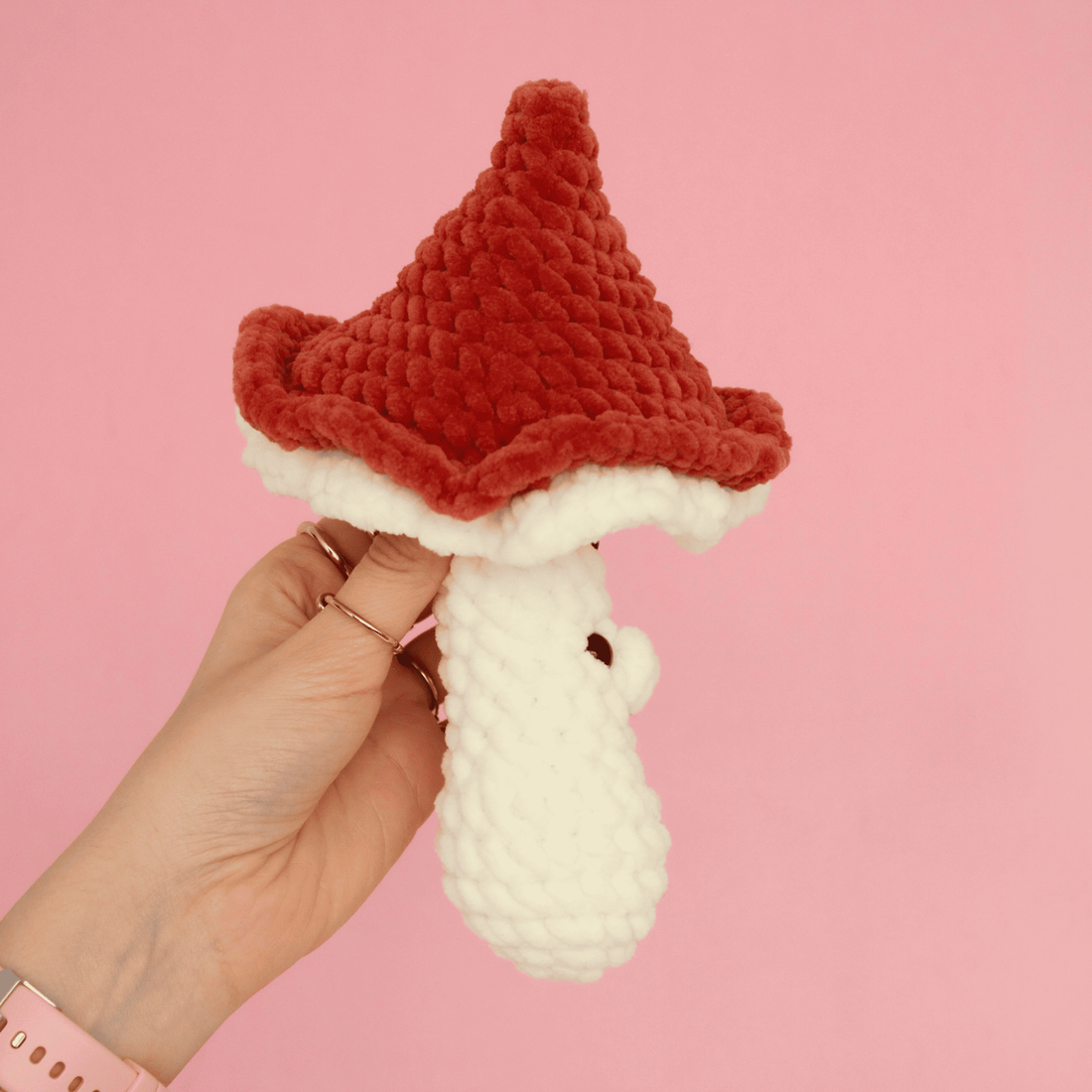 Jucarie din fir plusat - Ciupearca crosetata - jucării și echipamente pentru copii - plușuri - figurine de pluș - Artynos.ro Jucarie din fir plusat - Ciupearca crosetata - jucării și echipamente pentru copii - plușuri - figurine de pluș - Artynos.ro