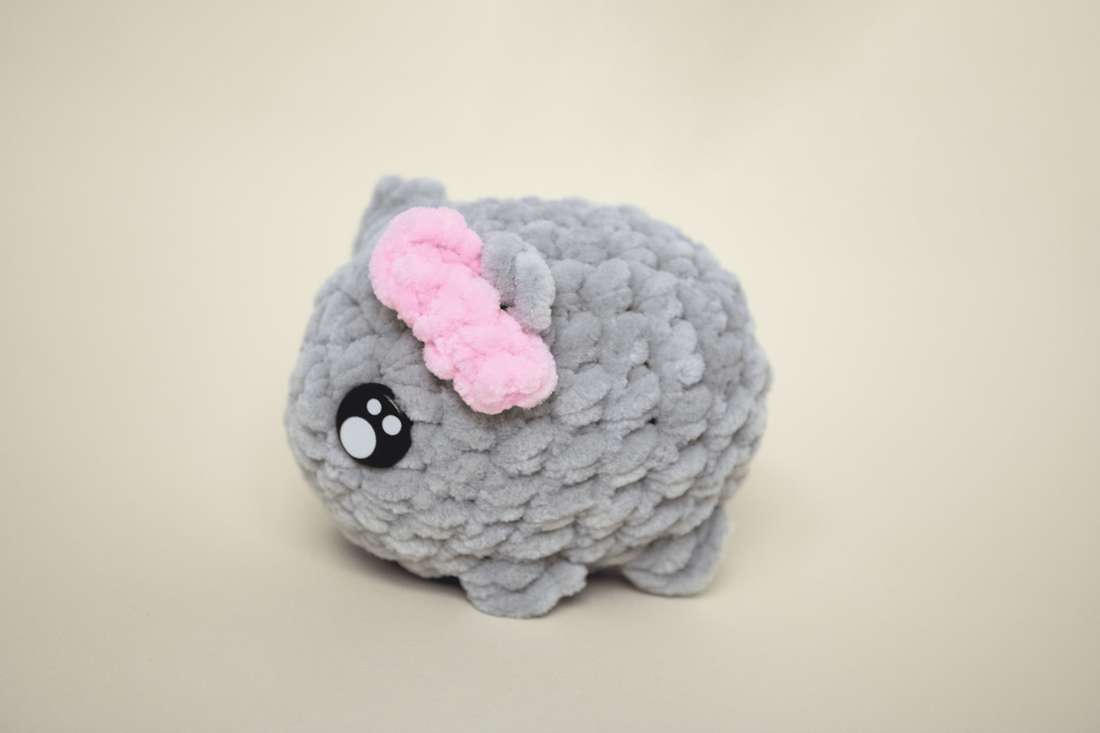 Jucarie din fir plusat - Sad hamster meme - jucării și echipamente pentru copii - plușuri - figurine de pluș - Artynos.ro Jucarie din fir plusat - Sad hamster meme - jucării și echipamente pentru copii - plușuri - figurine de pluș - Artynos.ro