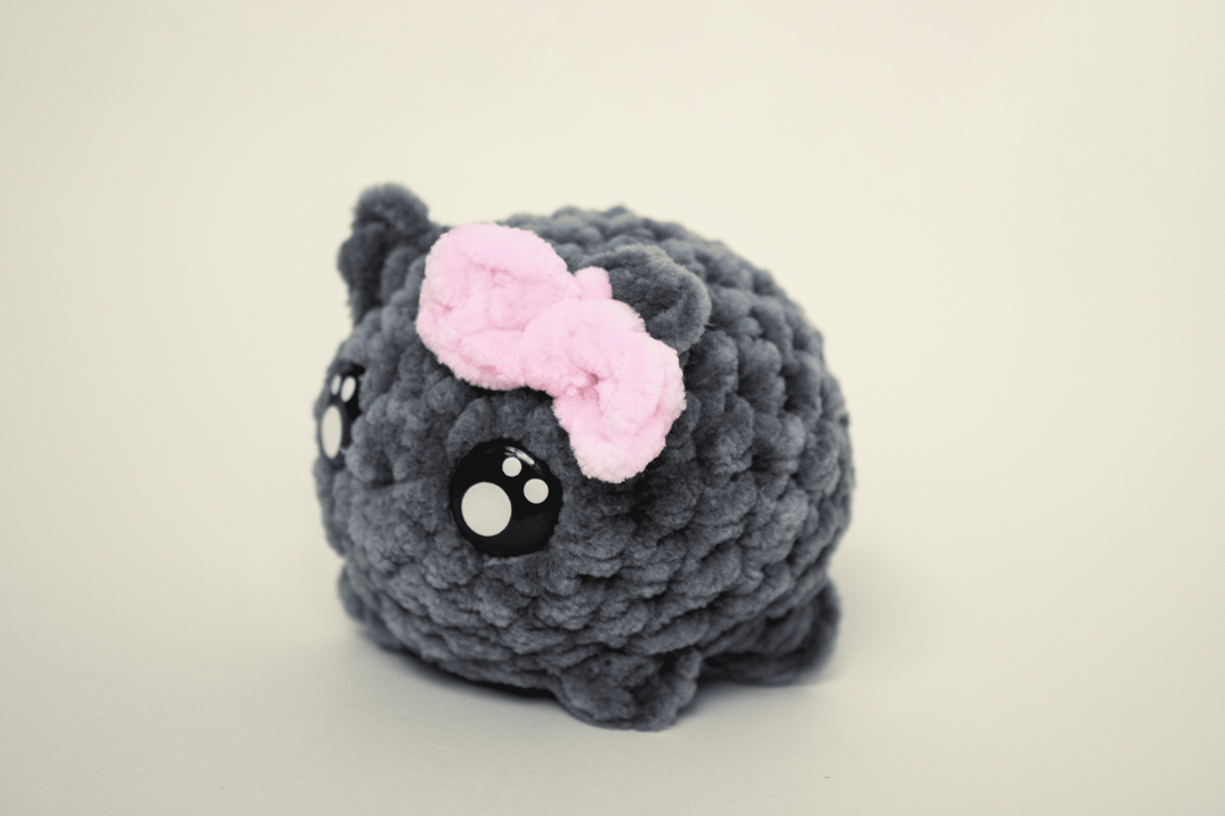 Jucarie din fir plusat - Sad hamster meme - jucării și echipamente pentru copii - plușuri - figurine de pluș - Artynos.ro Jucarie din fir plusat - Sad hamster meme - jucării și echipamente pentru copii - plușuri - figurine de pluș - Artynos.ro