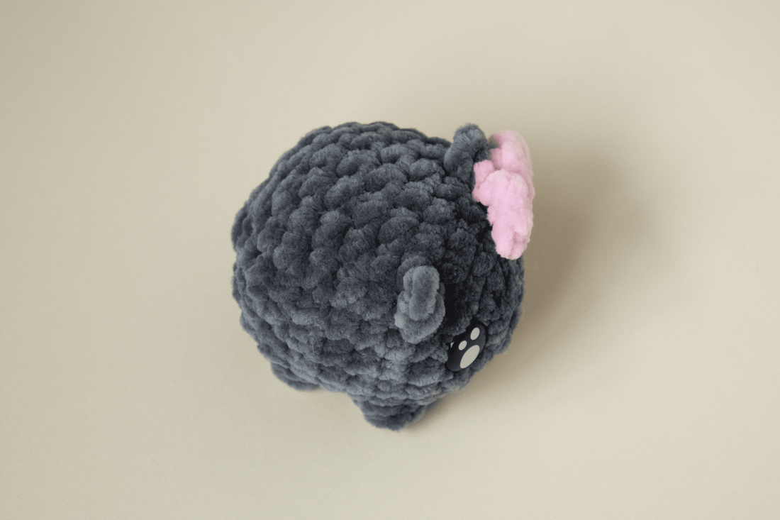 Jucarie din fir plusat - Sad hamster meme - jucării și echipamente pentru copii - plușuri - figurine de pluș - Artynos.ro Jucarie din fir plusat - Sad hamster meme - jucării și echipamente pentru copii - plușuri - figurine de pluș - Artynos.ro