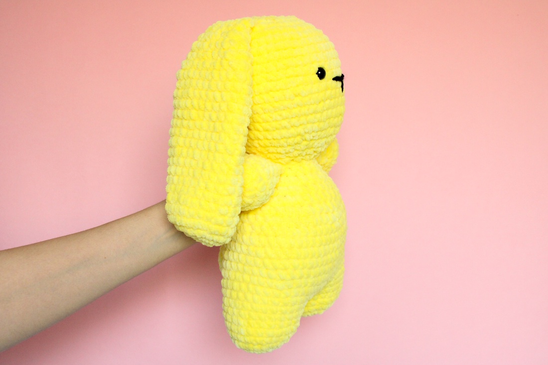 Jucarie din fir plusat - Iepure galben crosetat - jucării și echipamente pentru copii - plușuri - figurine de pluș - Artynos.ro Jucarie din fir plusat - Iepure galben crosetat - jucării și echipamente pentru copii - plușuri - figurine de pluș - Artynos.ro