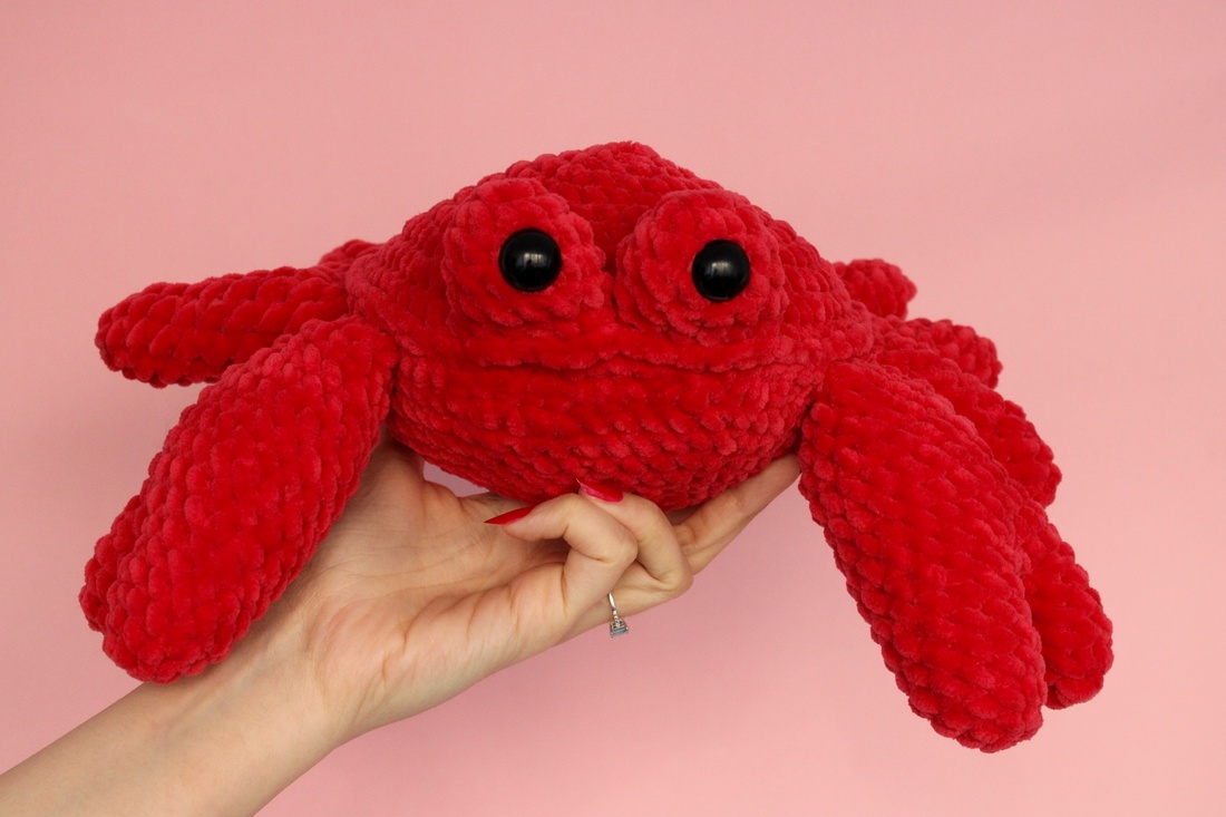 Jucarie din fir plusat - Crab crosetat  - jucării și echipamente pentru copii - plușuri - figurine de pluș - Artynos.ro