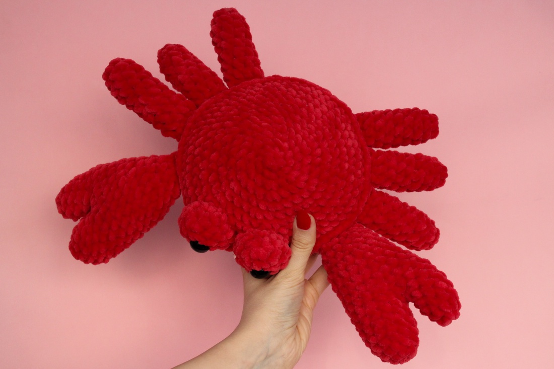 Jucarie din fir plusat - Crab crosetat  - jucării și echipamente pentru copii - plușuri - figurine de pluș - Artynos.ro