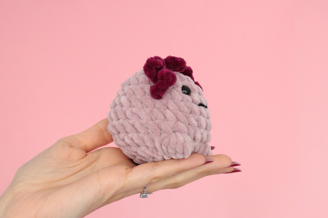 Jucarie din fir plusat - Axolotl mic - jucării și echipamente pentru copii - plușuri - figurine de pluș - Artynos.ro Jucarie din fir plusat - Axolotl mic - jucării și echipamente pentru copii - plușuri - figurine de pluș - Artynos.ro