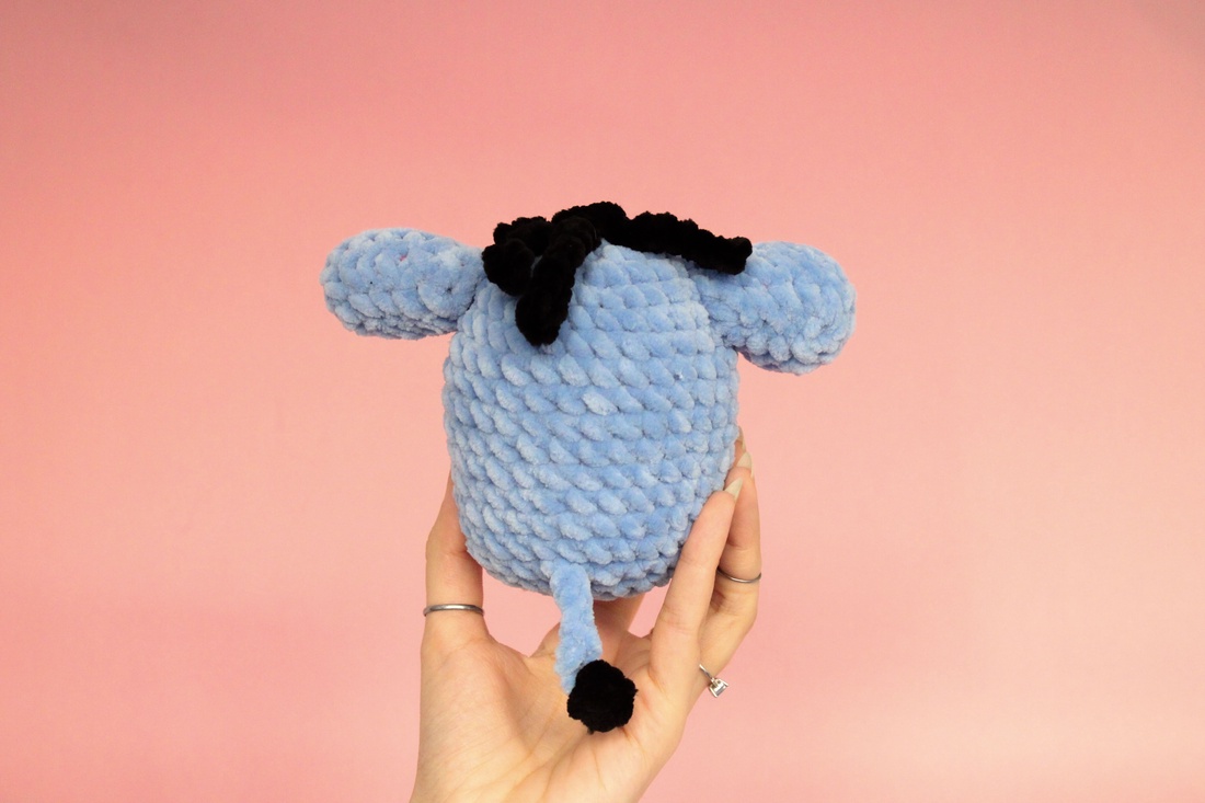 Jucarie din fir plusat - Eeyore - jucării și echipamente pentru copii - plușuri - figurine de pluș - Artynos.ro