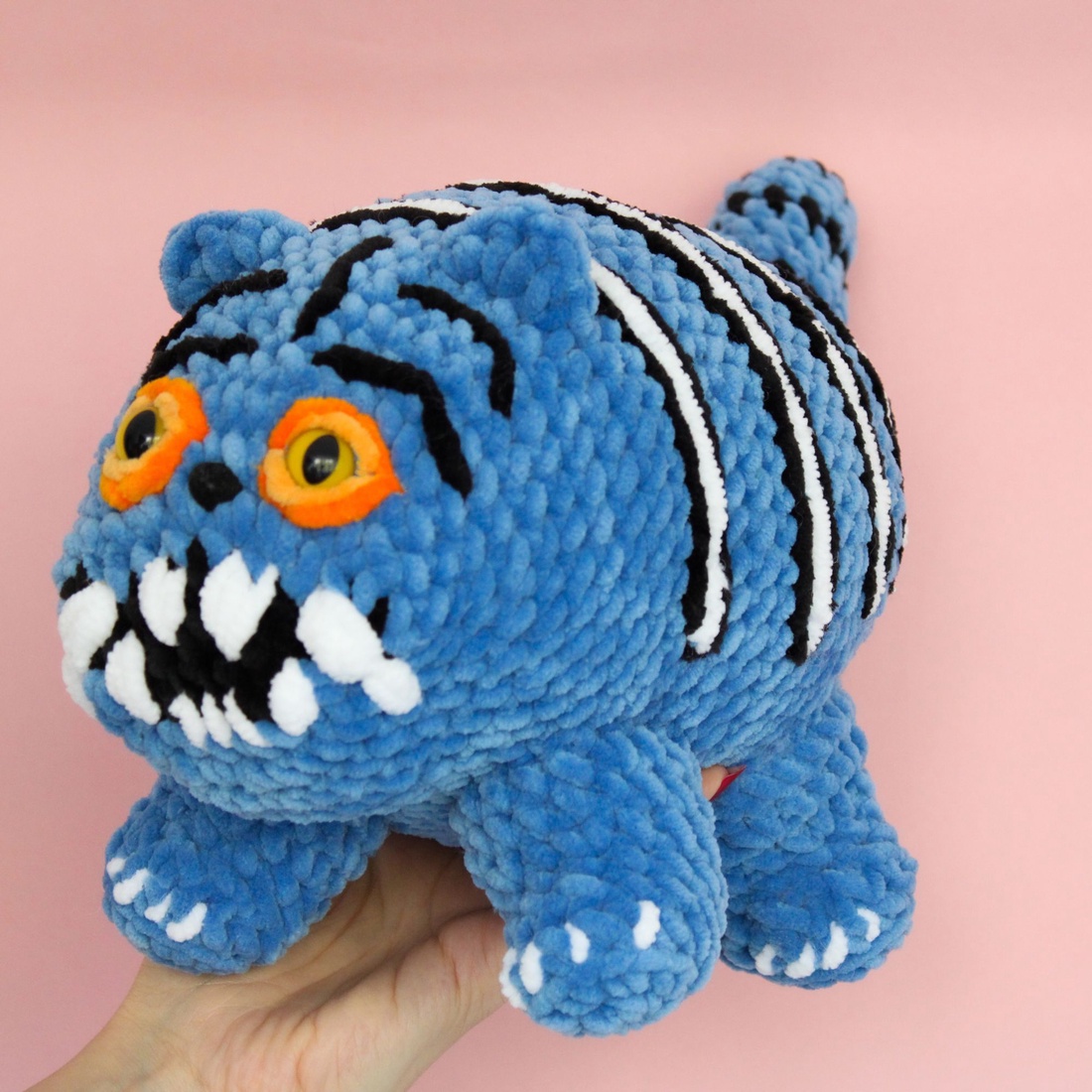 Derpy - Kpop Demon Hunters - Jucarie din fir plusat - jucării și echipamente pentru copii - plușuri - figurine de pluș - Artynos.ro Derpy - Kpop Demon Hunters - Jucarie din fir plusat - jucării și echipamente pentru copii - plușuri - figurine de pluș - Artynos.ro