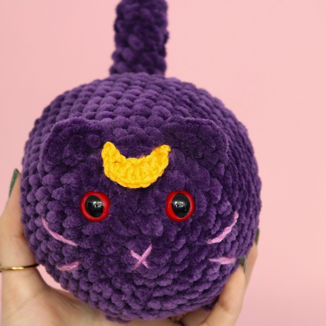 Luna - Jucarie Sailor Moon croșetată din fir plușat - jucării și echipamente pentru copii - plușuri - figurine de pluș - Artynos.ro Luna - Jucarie Sailor Moon croșetată din fir plușat - jucării și echipamente pentru copii - plușuri - figurine de pluș - Artynos.ro