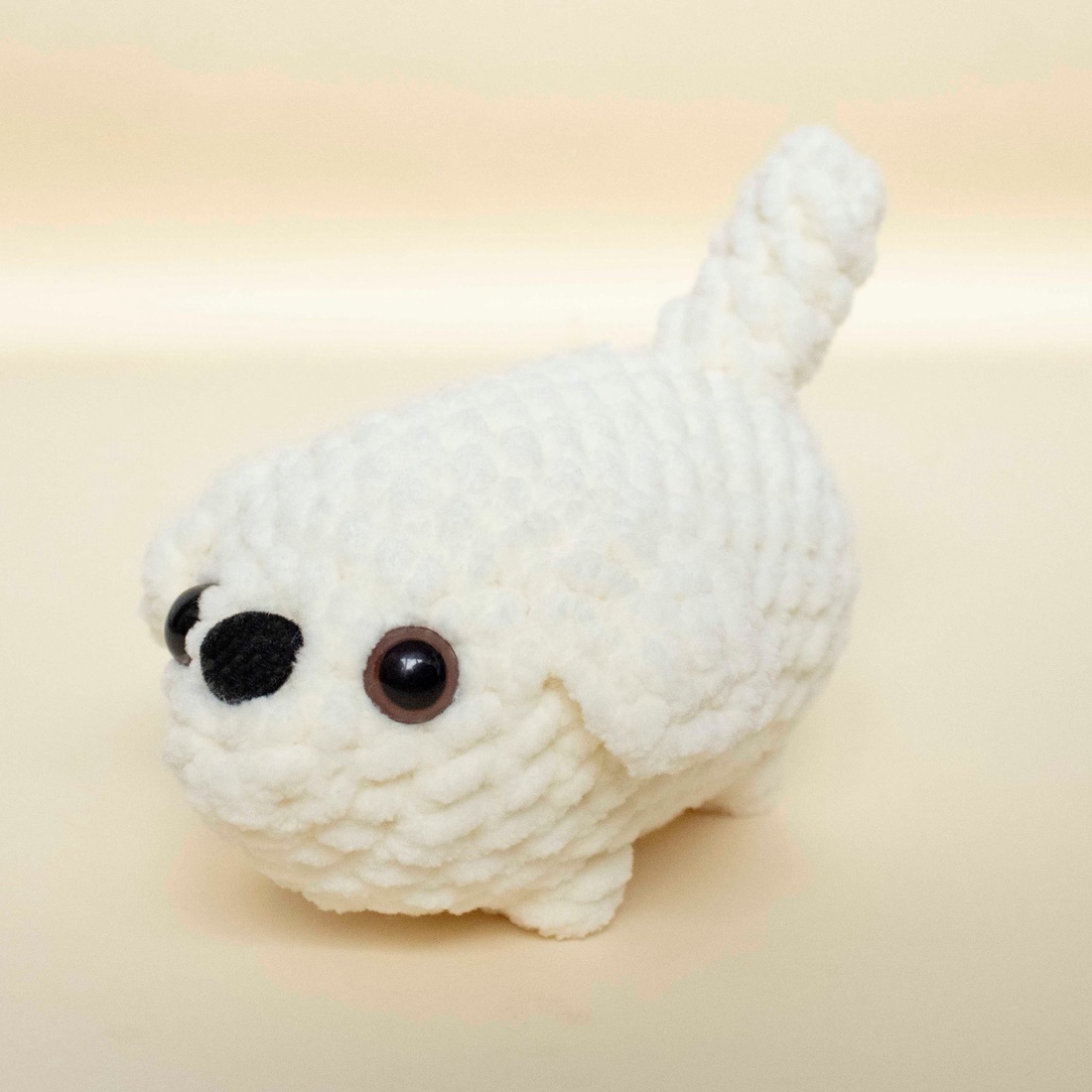 Jucarie din fir plusat - Caine - jucării și echipamente pentru copii - plușuri - figurine de pluș - Artynos.ro Jucarie din fir plusat - Caine - jucării și echipamente pentru copii - plușuri - figurine de pluș - Artynos.ro