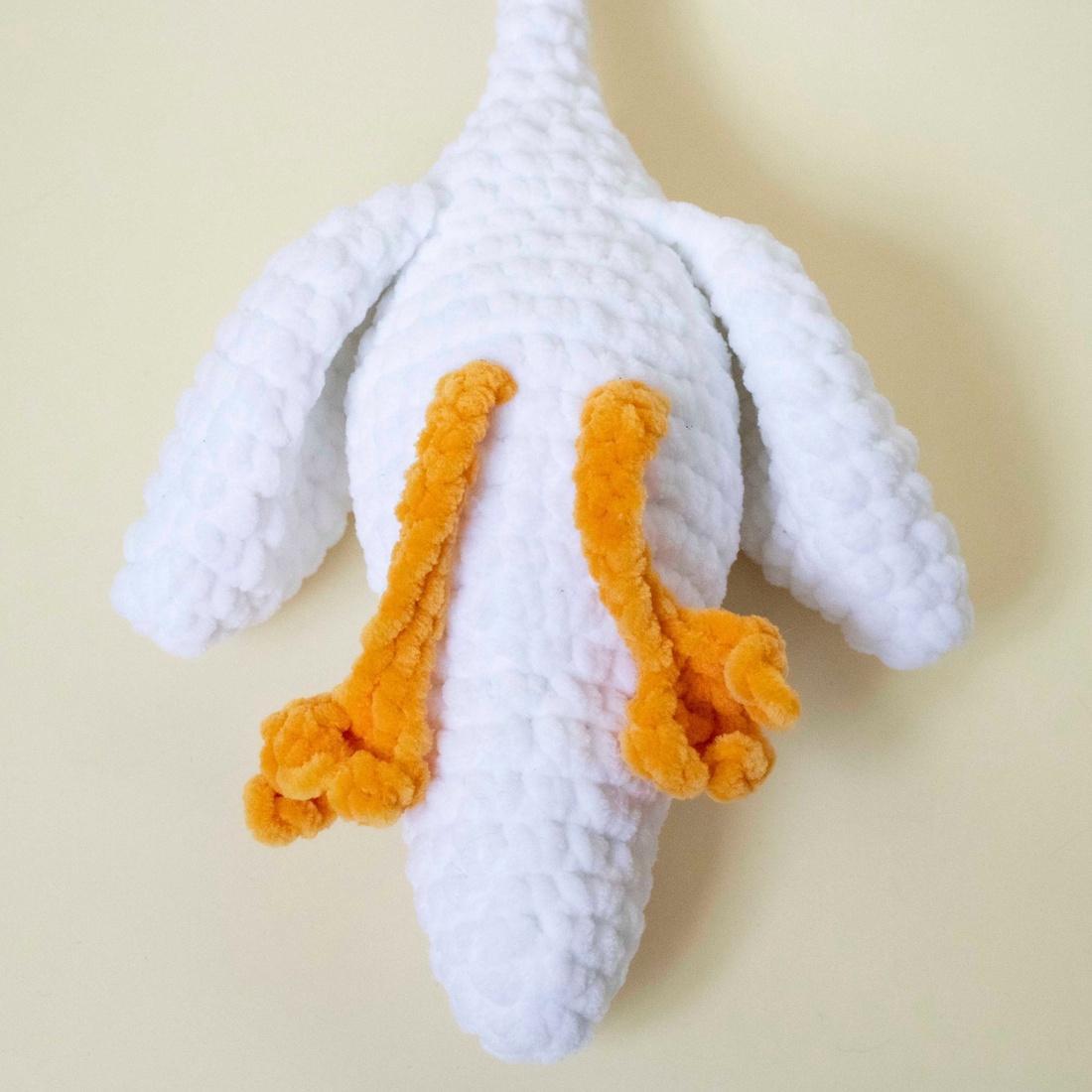 Jucarie din fir plusat - Rata - jucării și echipamente pentru copii - plușuri - figurine de pluș - Artynos.ro Jucarie din fir plusat - Rata - jucării și echipamente pentru copii - plușuri - figurine de pluș - Artynos.ro