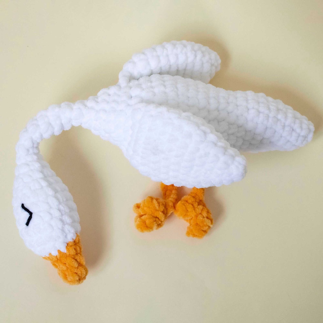 Jucarie din fir plusat - Rata - jucării și echipamente pentru copii - plușuri - figurine de pluș - Artynos.ro Jucarie din fir plusat - Rata - jucării și echipamente pentru copii - plușuri - figurine de pluș - Artynos.ro