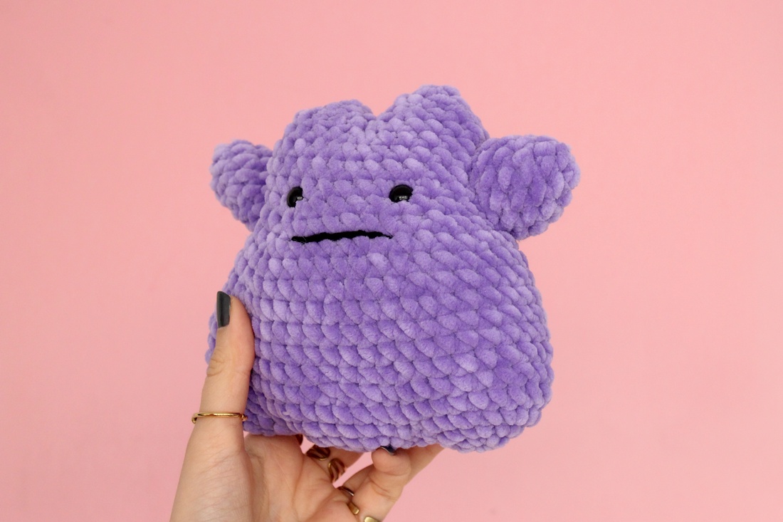 Jucarie Ditto mica - Pokemon crosetat  - jucării și echipamente pentru copii - plușuri - figurine de pluș - Artynos.ro