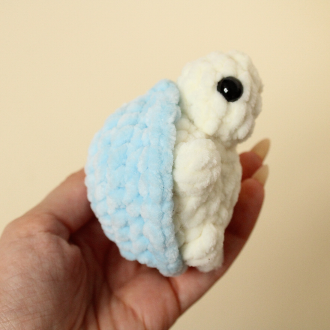 Jucarie din fir plusat - Testoasa mica crosetata - jucării și echipamente pentru copii - plușuri - figurine de pluș - Artynos.ro