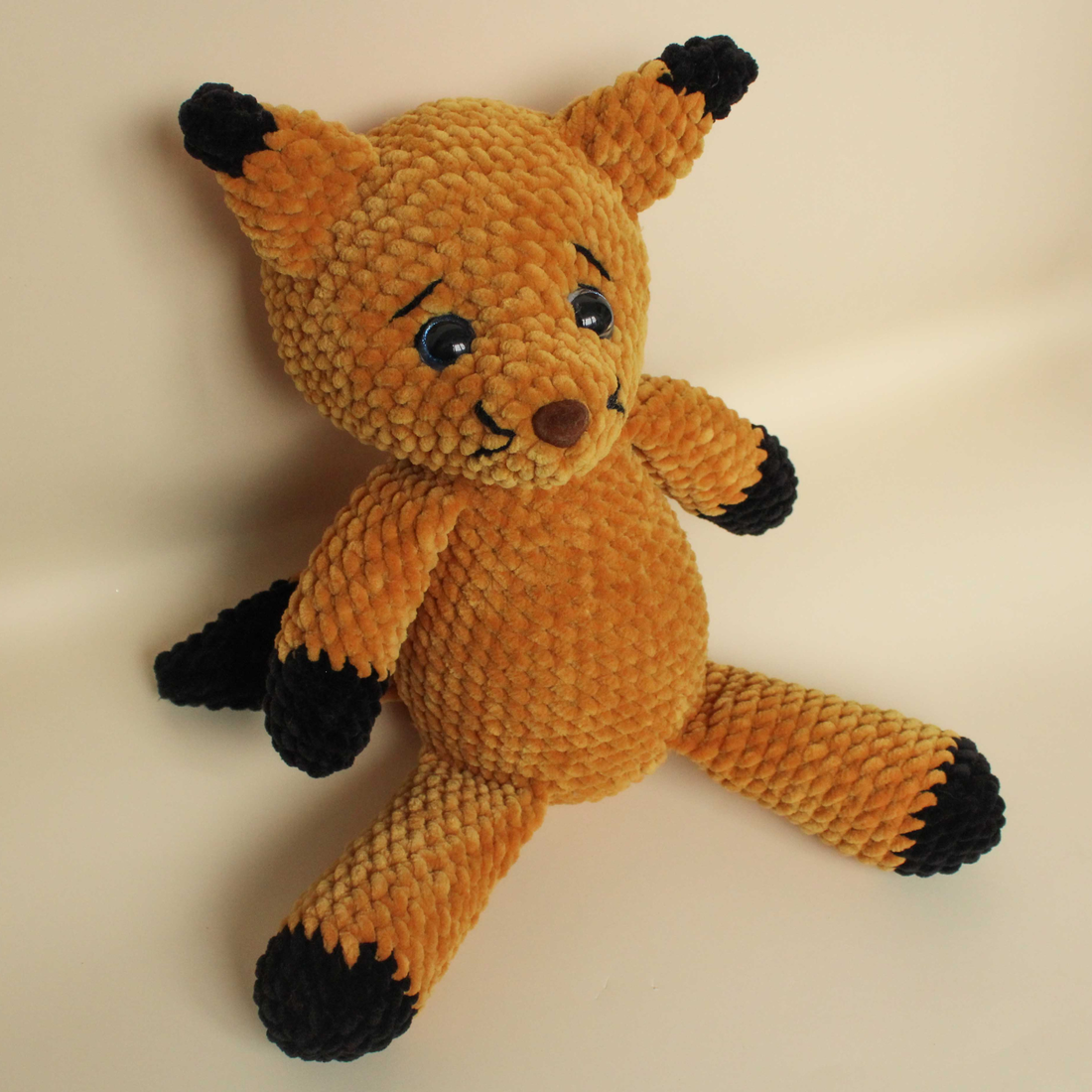 Jucarie din fir plusat - Vulpe crosetata - jucării și echipamente pentru copii - plușuri - figurine de pluș - Artynos.ro