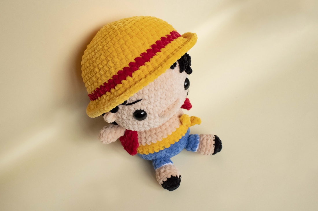 Luffy One piece - Jucarie din fir plusat - jucării și echipamente pentru copii - plușuri - figurine de pluș - Artynos.ro