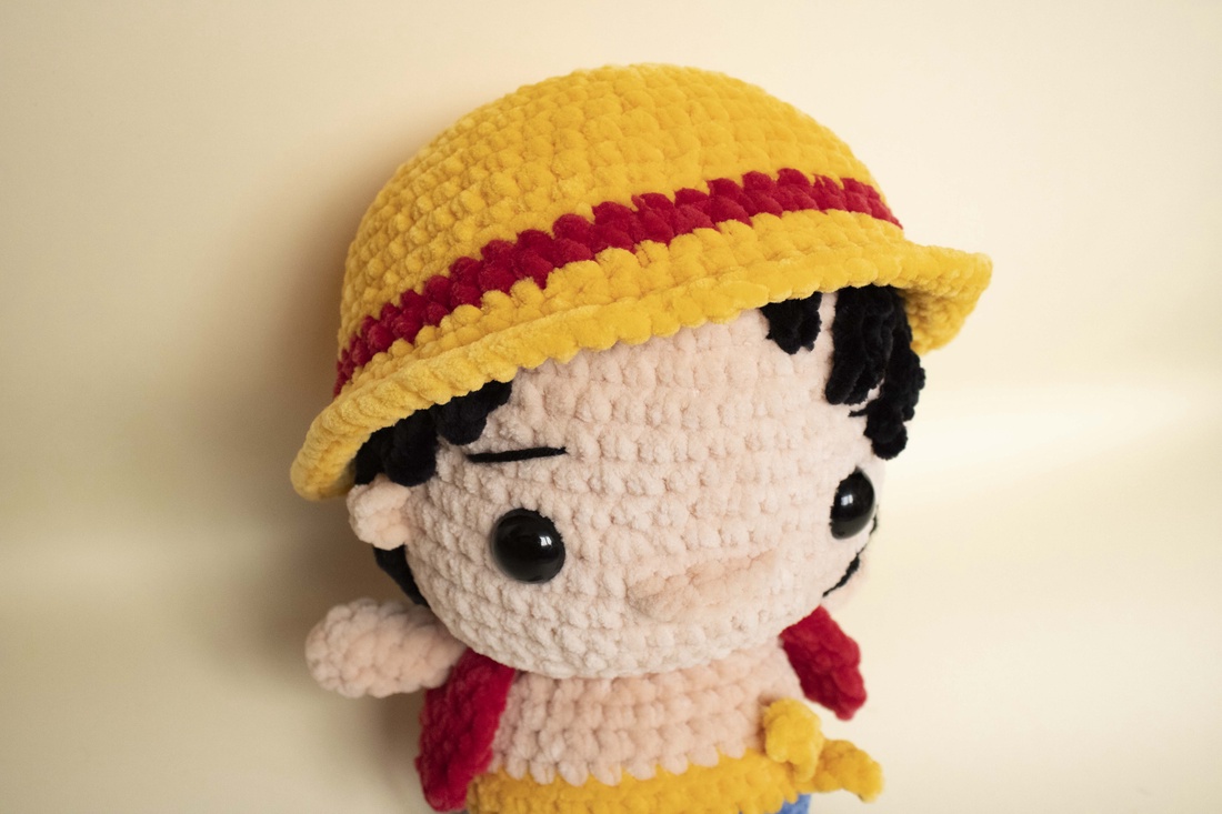 Luffy One piece - Jucarie din fir plusat - jucării și echipamente pentru copii - plușuri - figurine de pluș - Artynos.ro