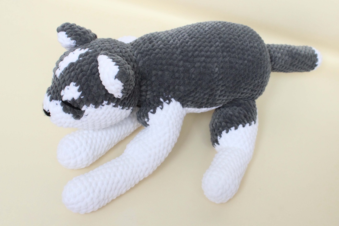 Caine Husky mare crosetat - Jucarie din fir plusat - jucării și echipamente pentru copii - plușuri - figurine de pluș - Artynos.ro