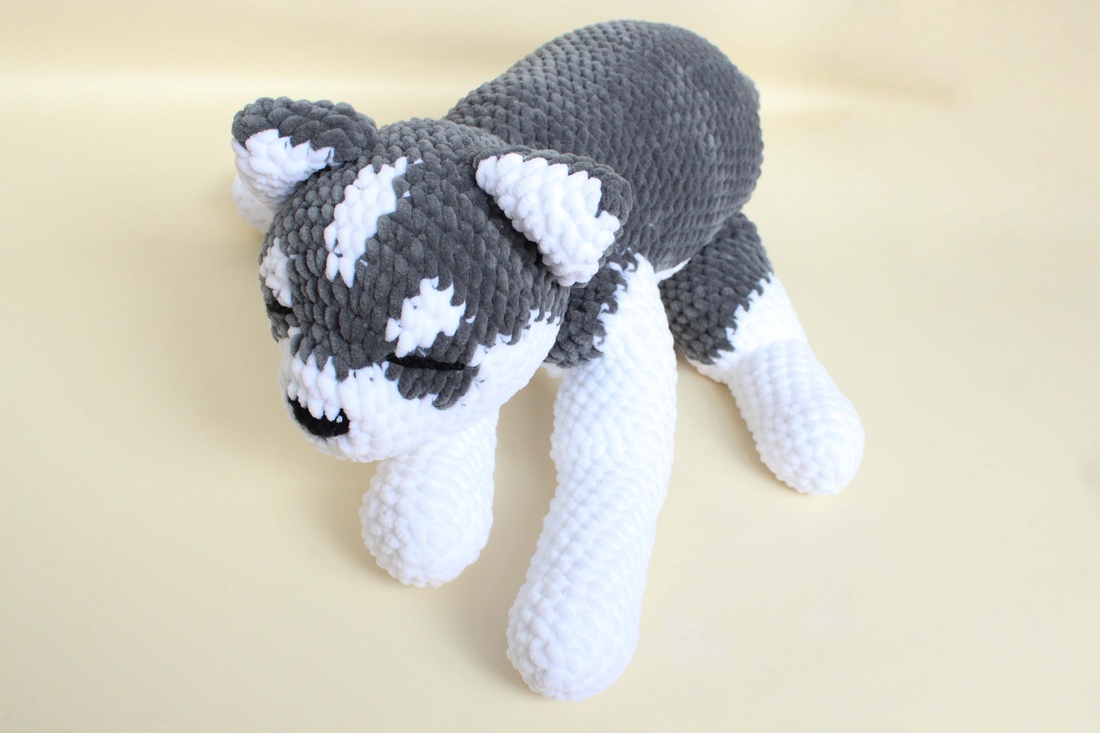 Caine Husky mare crosetat - Jucarie din fir plusat - jucării și echipamente pentru copii - plușuri - figurine de pluș - Artynos.ro