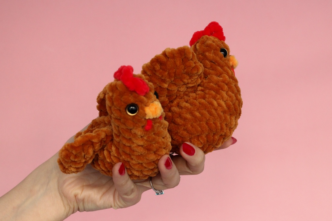 Jucarie din fir plusat - Gaina mica - jucării și echipamente pentru copii - plușuri - figurine de pluș - Artynos.ro