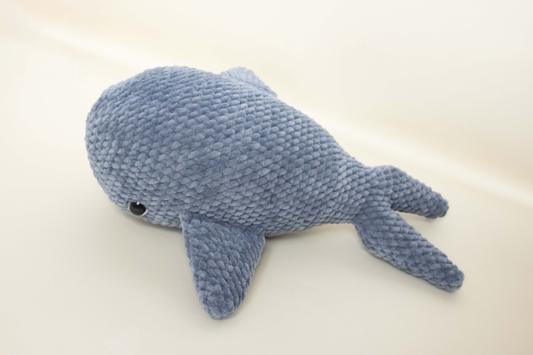 Balena mare crosetata - Jucarie din fir plusat - jucării și echipamente pentru copii - plușuri - figurine de pluș - Artynos.ro