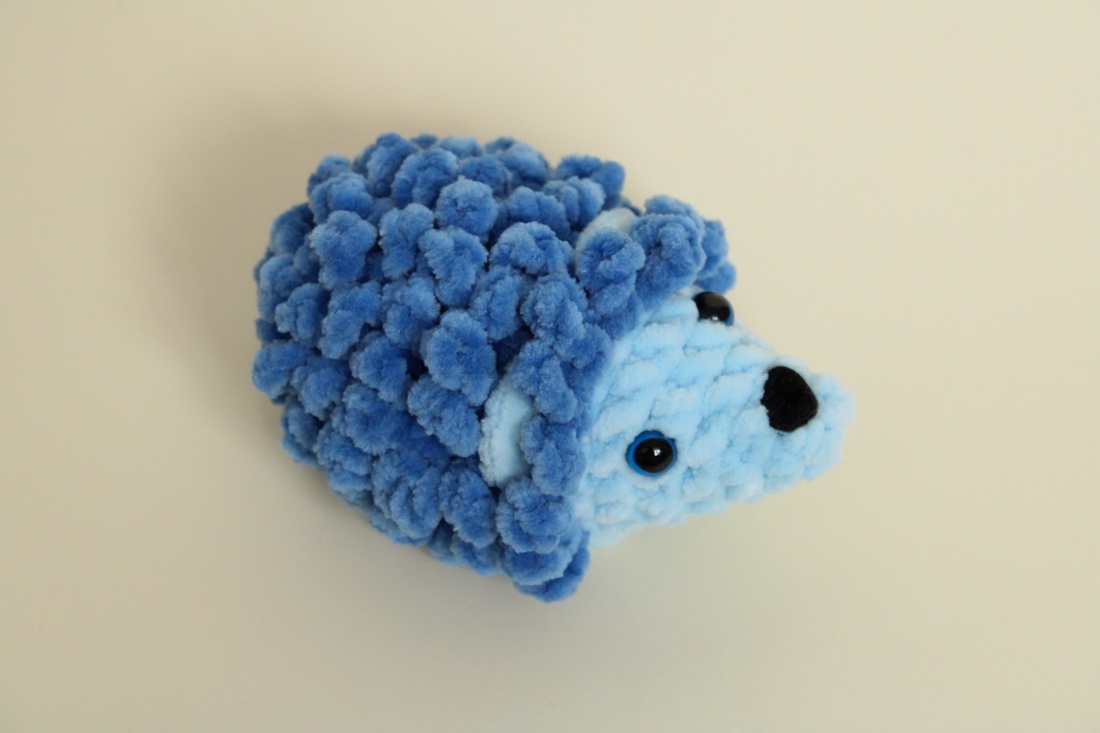 Jucarie din fir plusat - Arici mic - jucării și echipamente pentru copii - plușuri - figurine de pluș - Artynos.ro