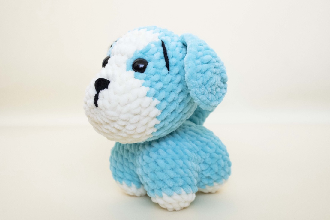 Jucarie din fir plusat - Caine - jucării și echipamente pentru copii - plușuri - figurine de pluș - Artynos.ro