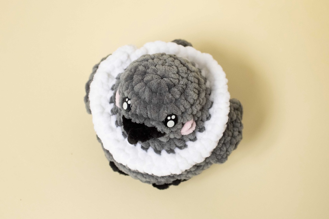 Mephisto - Jucarie Love and Deepspace crosetata din fir plusat - jucării și echipamente pentru copii - plușuri - figurine de pluș - Artynos.ro