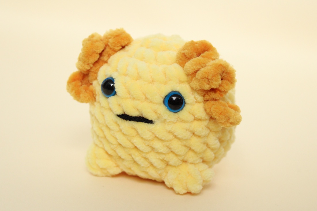 Jucarie din fir plusat - Axolotl mic - jucării și echipamente pentru copii - plușuri - figurine de pluș - Artynos.ro