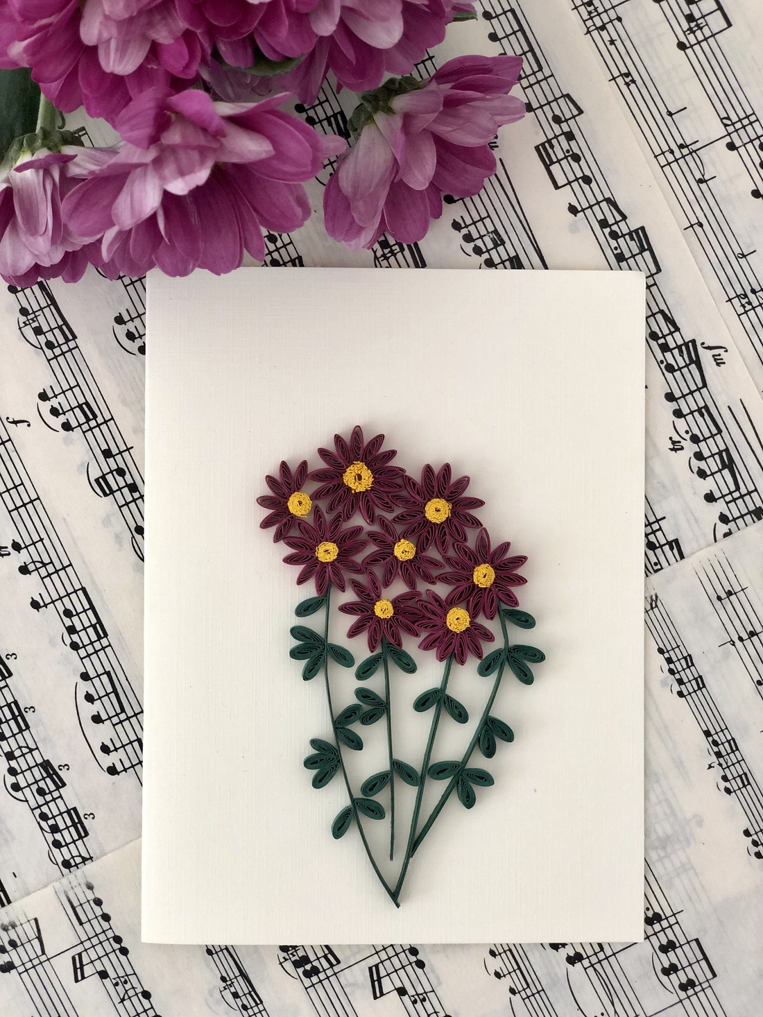 Felicitare Quilling Crizantemă - casă & stil de viață - papetărie de hârtie - invitații, felicitări - Artynos.ro