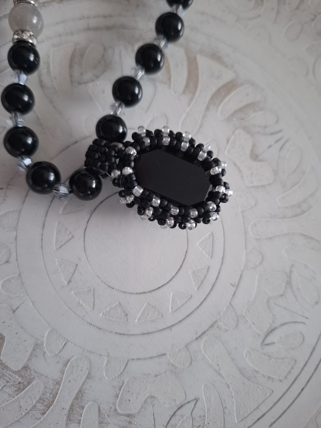 Colier ONIX cu pandantiv - bijuterii - coliere - coliere din pietre semiprețioase - Artynos.ro