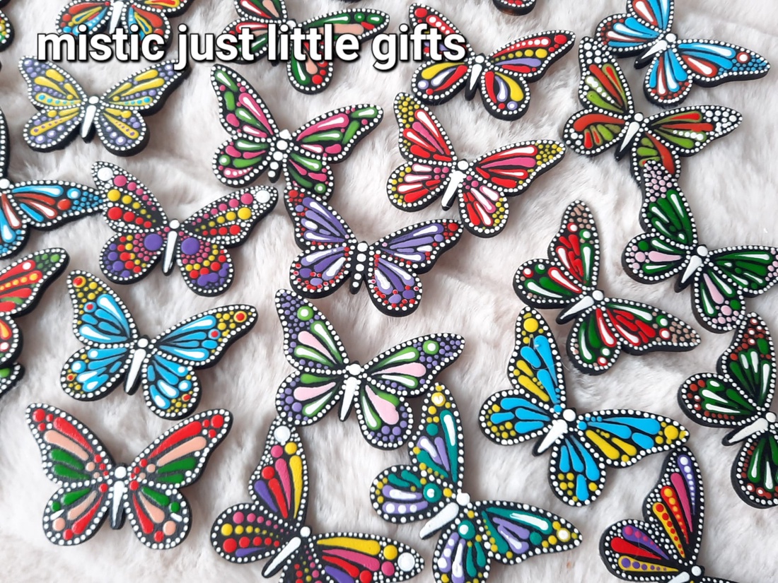 Broșe marțișor fluturi multicolori  - bijuterii - mărțișor - Artynos.ro