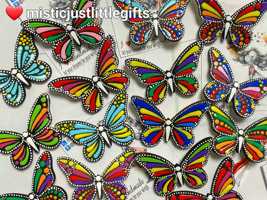 Broșe marțișor fluturi multicolori  - bijuterii - mărțișor - Artynos.ro