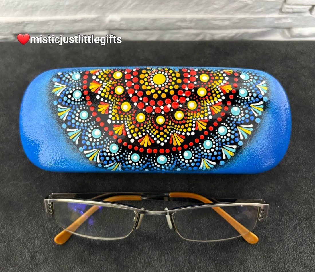 Toc ochelari pictat manual in tehnica mandala dots - genți și portofele - portofele, huse, suporturi - suport de ochelari - Artynos.ro